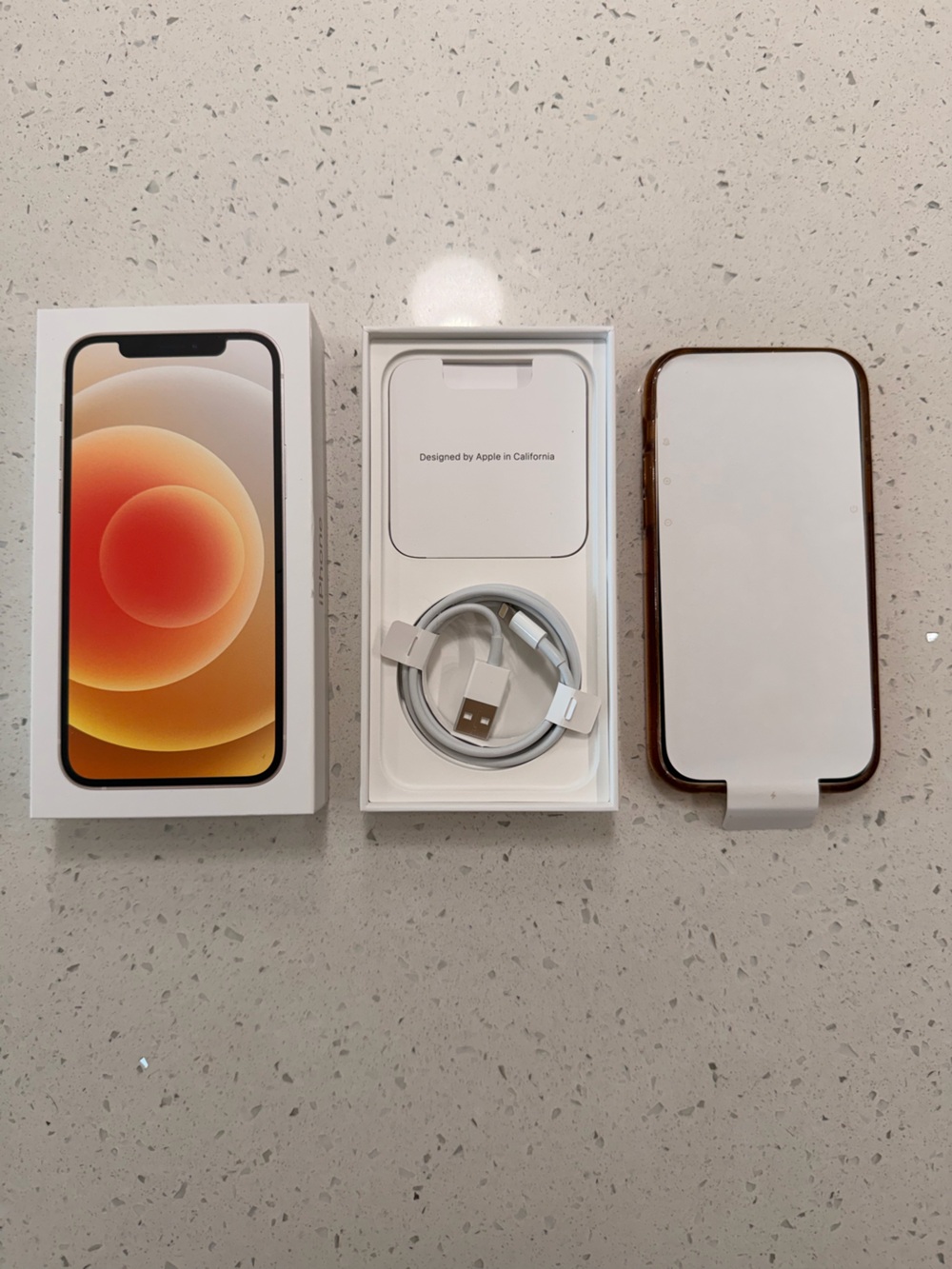 Apple iPhone 12, White, 64GB - Picture 4 of 4